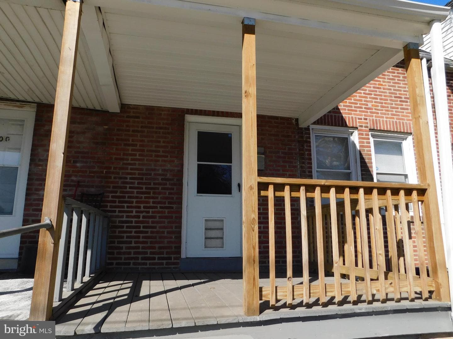 1202 Morton Avenue photo 4