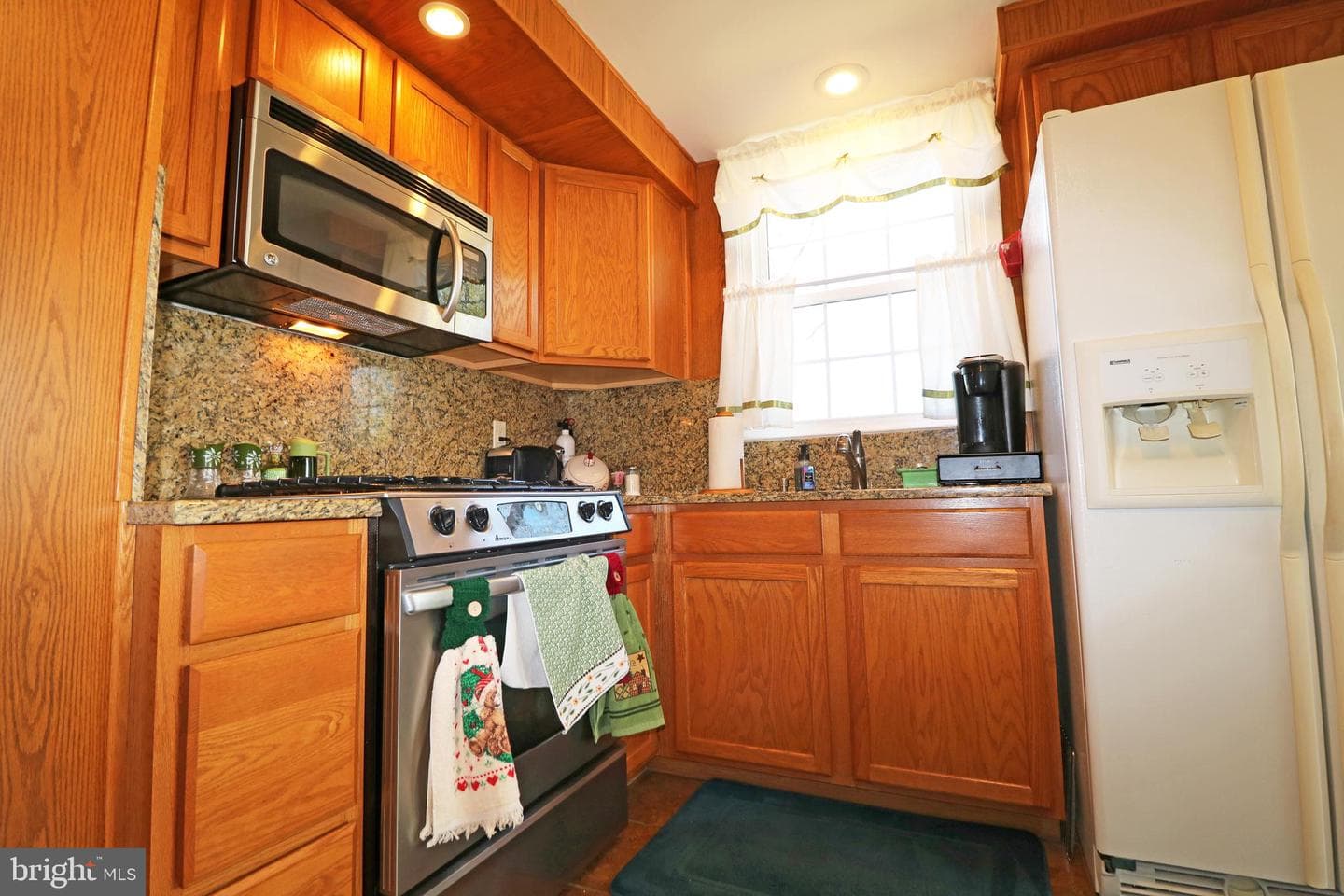 716 Cambridge Road photo 14