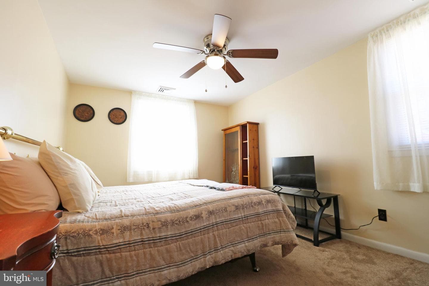 716 Cambridge Road photo 20