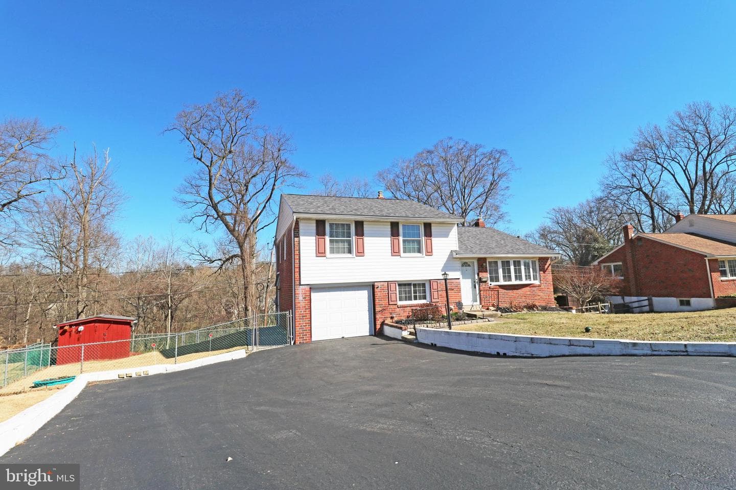 716 Cambridge Road photo 4