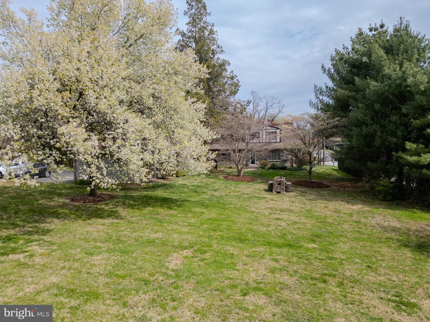 153 W Rose Valley Road photo 10