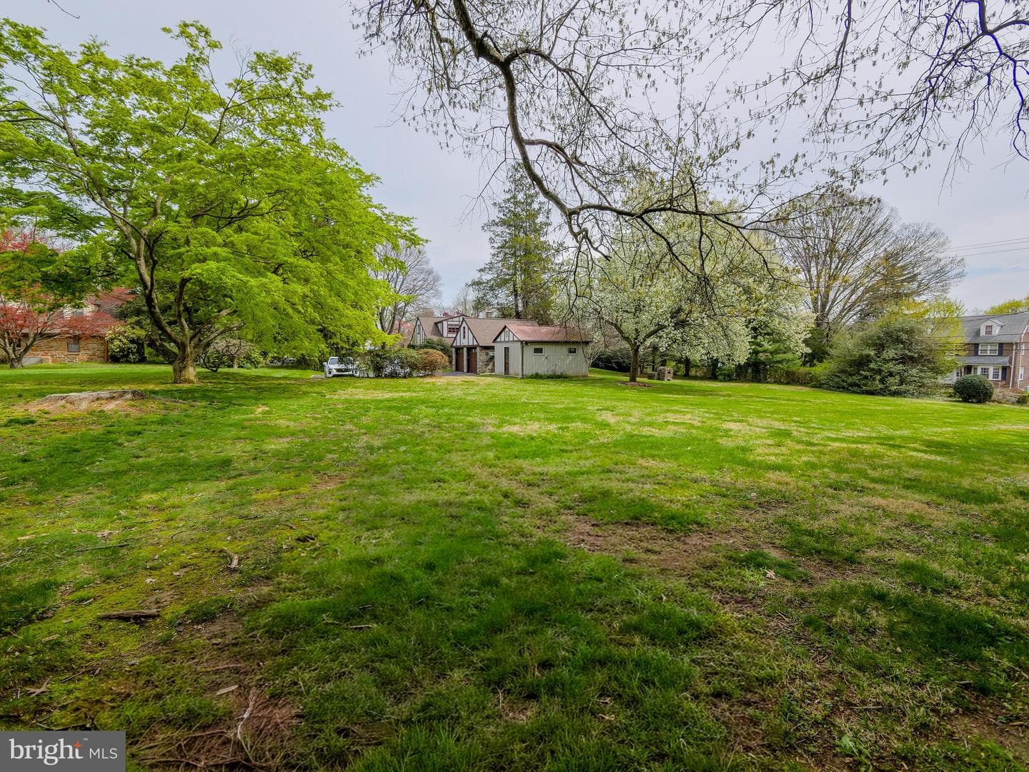 153 W Rose Valley Road photo 18