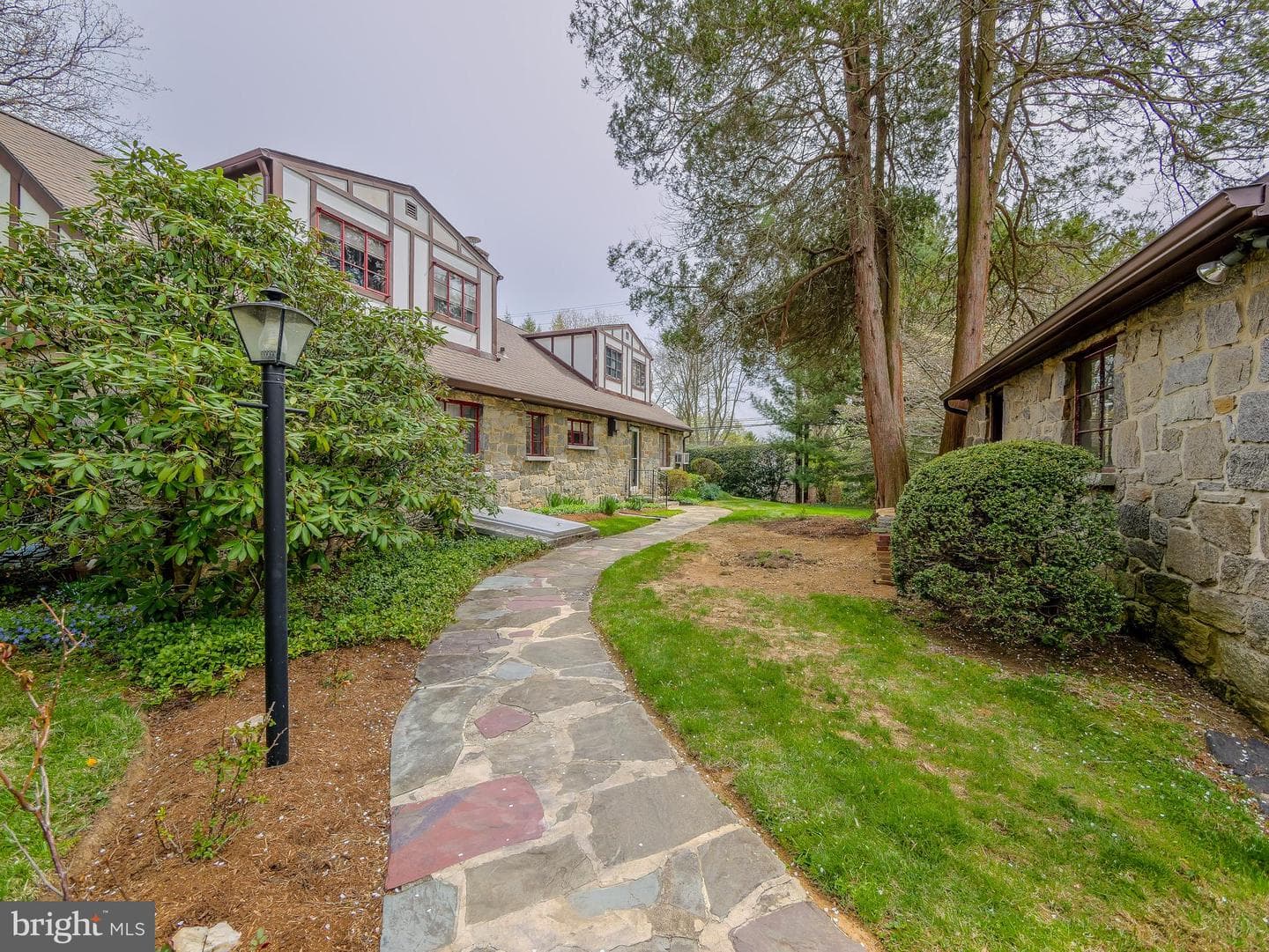153 W Rose Valley Road photo 6
