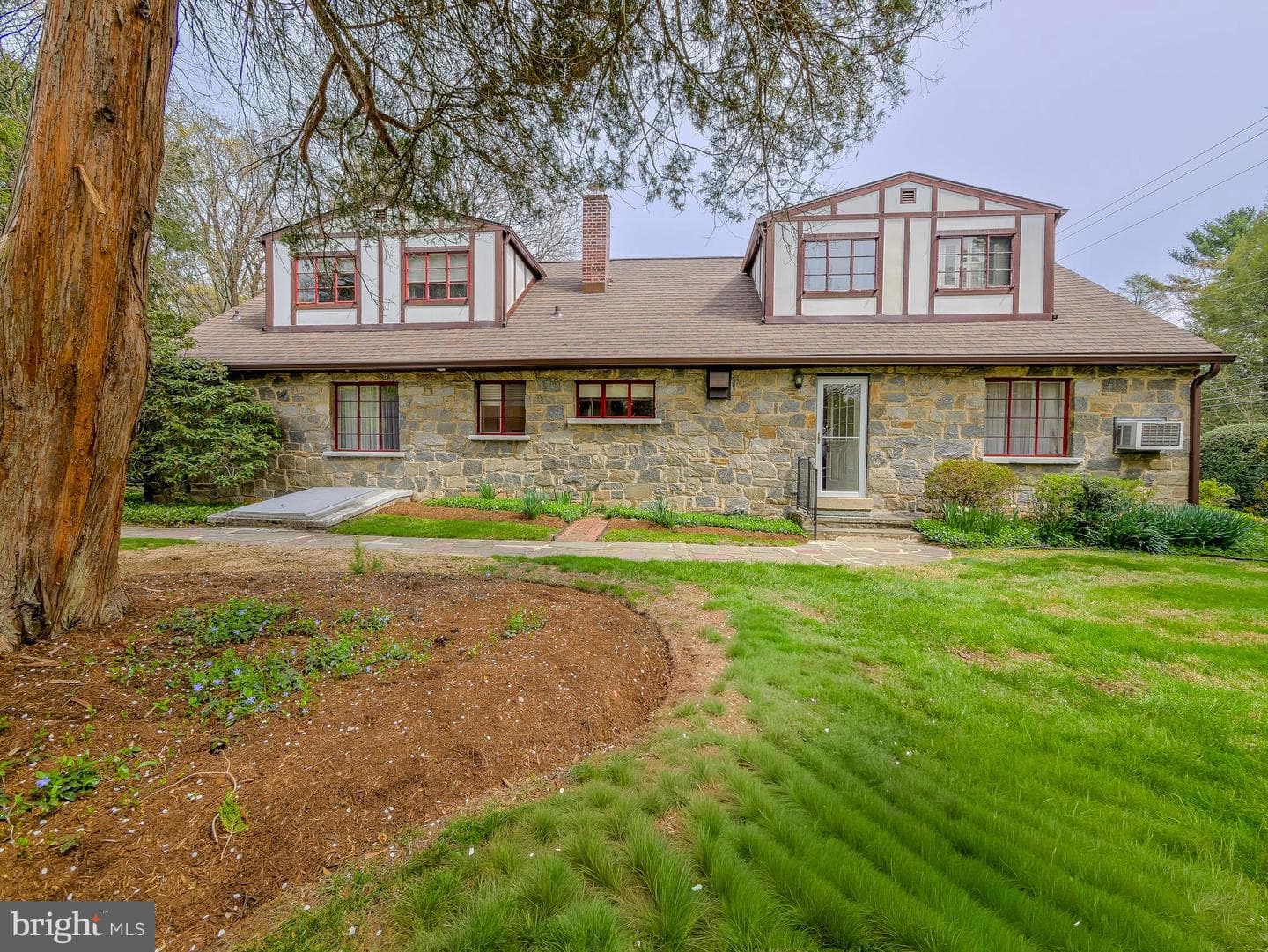 153 W Rose Valley Road photo 7