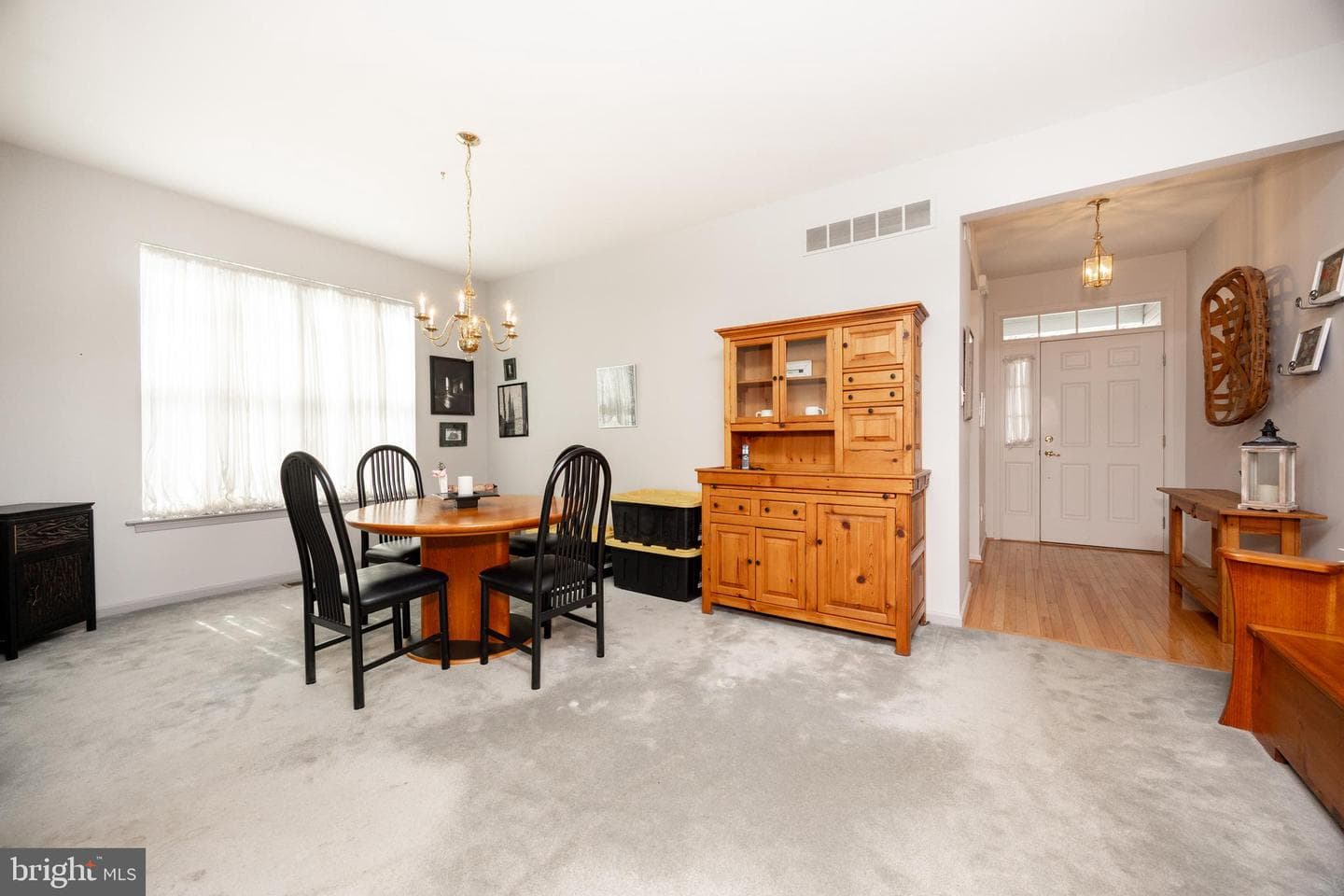 1725 Magnolia Court photo 9