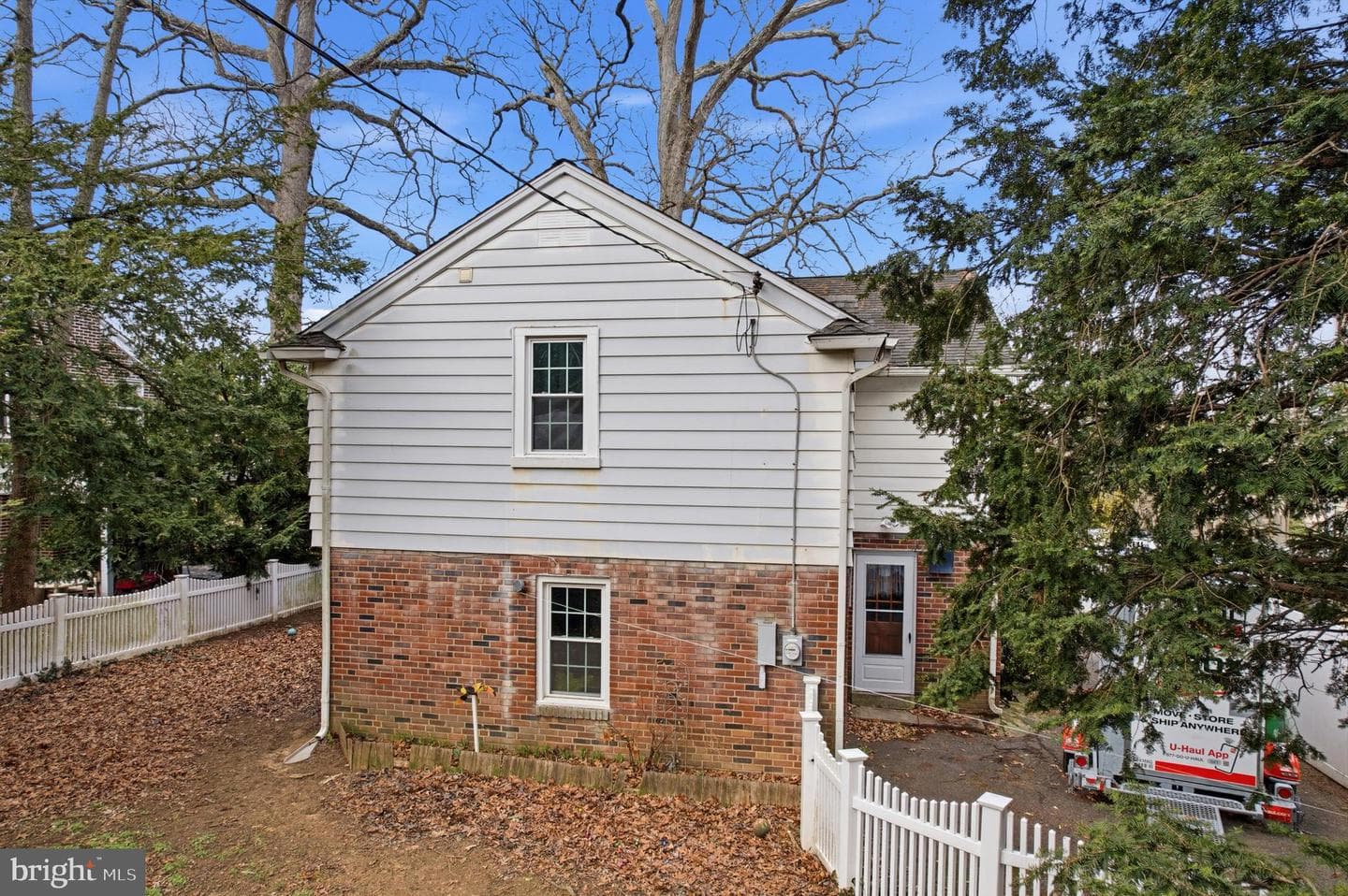 825 N Jackson Street photo 34