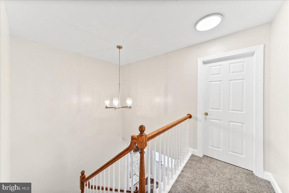 251 Kossuth Avenue photo 18