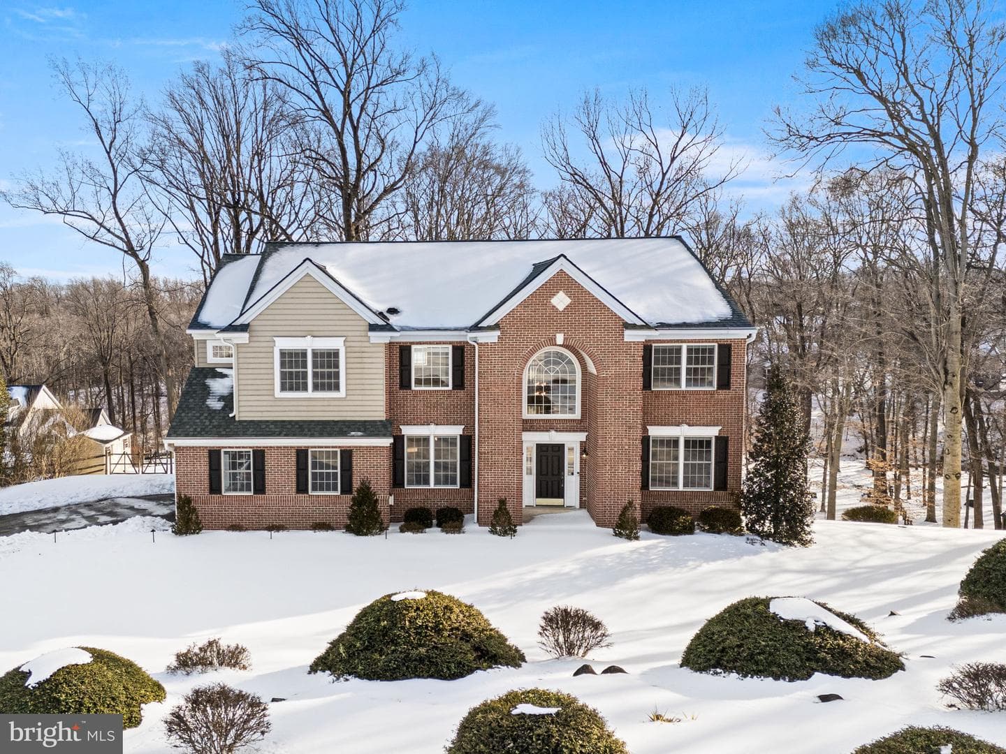 3245 Sarum Farm Lane photo 2