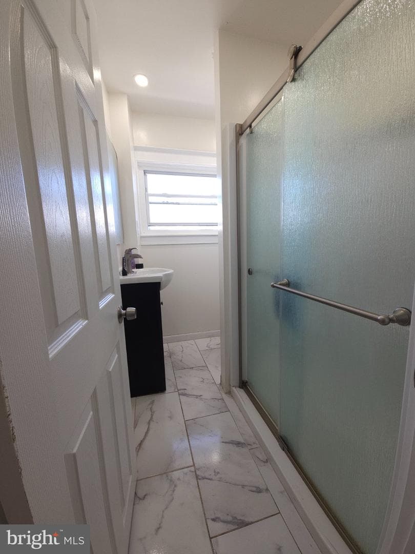 411 S Maple Avenue photo 12