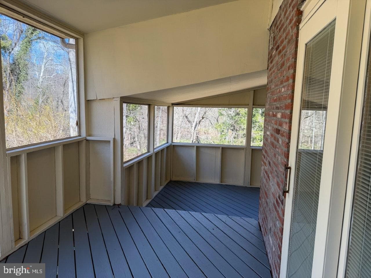 637 N Bishop Avenue photo 10