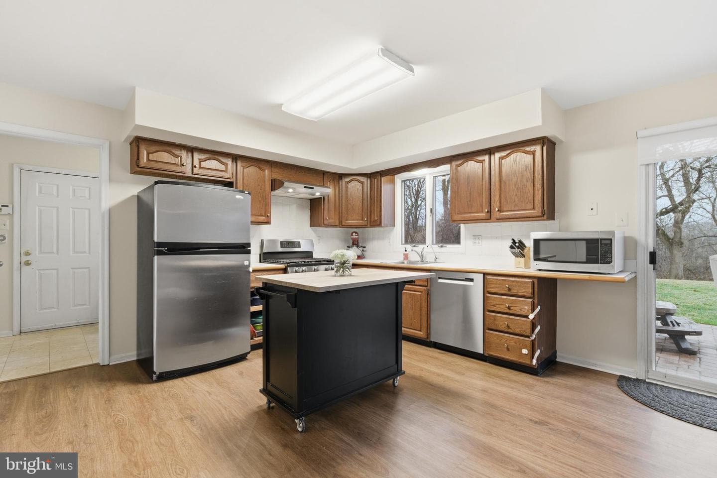 305 Countryview Drive photo 22