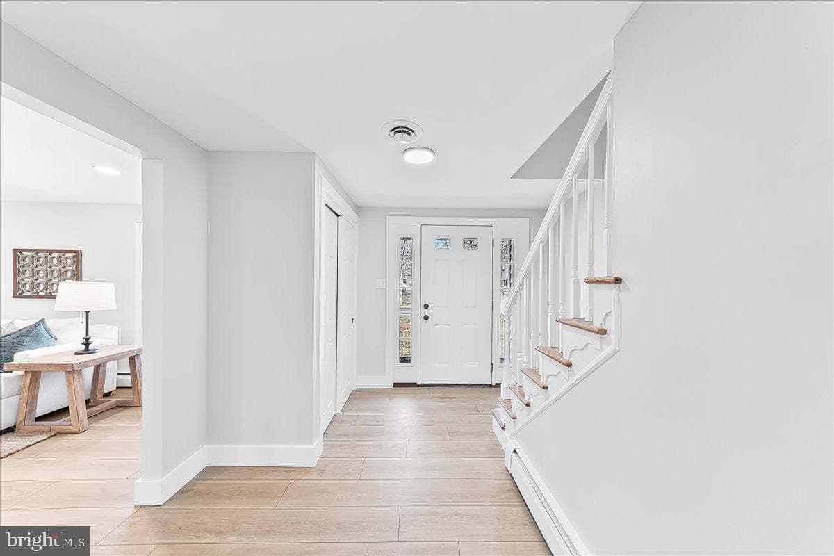 205 Garnet Lane photo 4