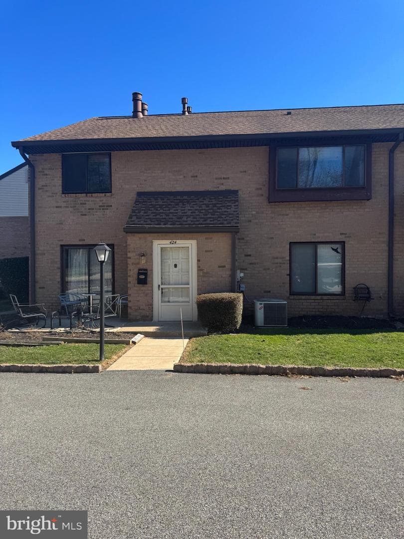 700 Ardmore Avenue #424