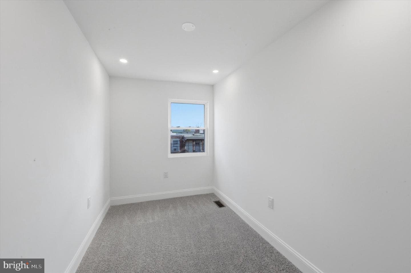 334 Mulberry Street photo 17