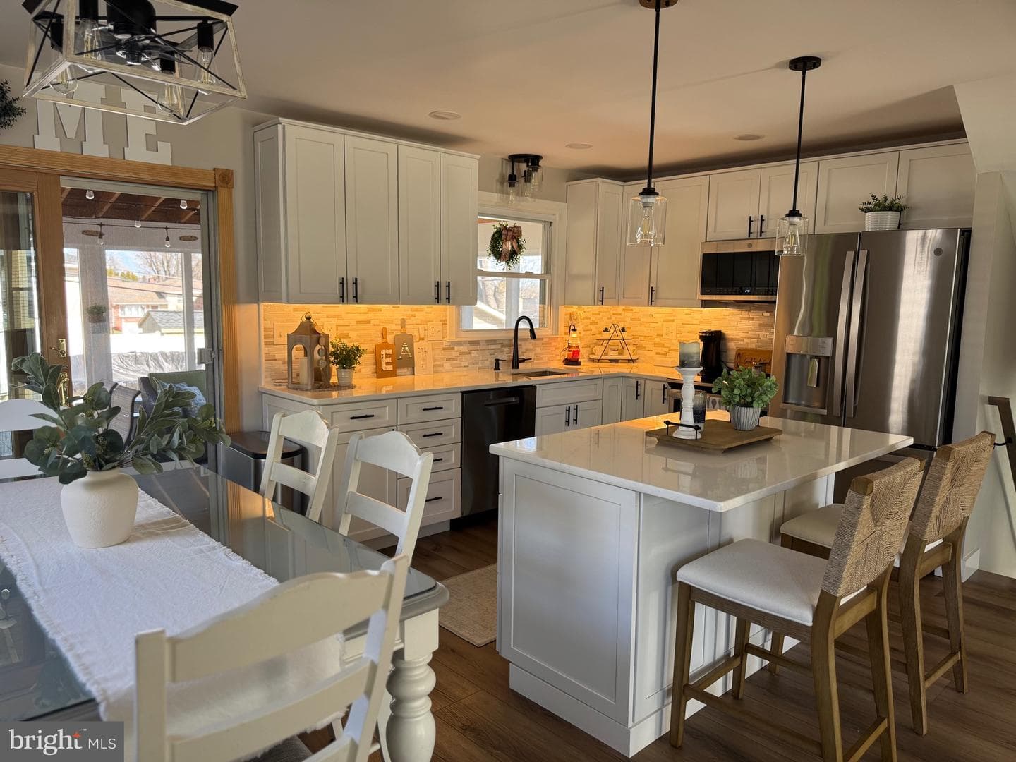 215 Canford Drive photo 20