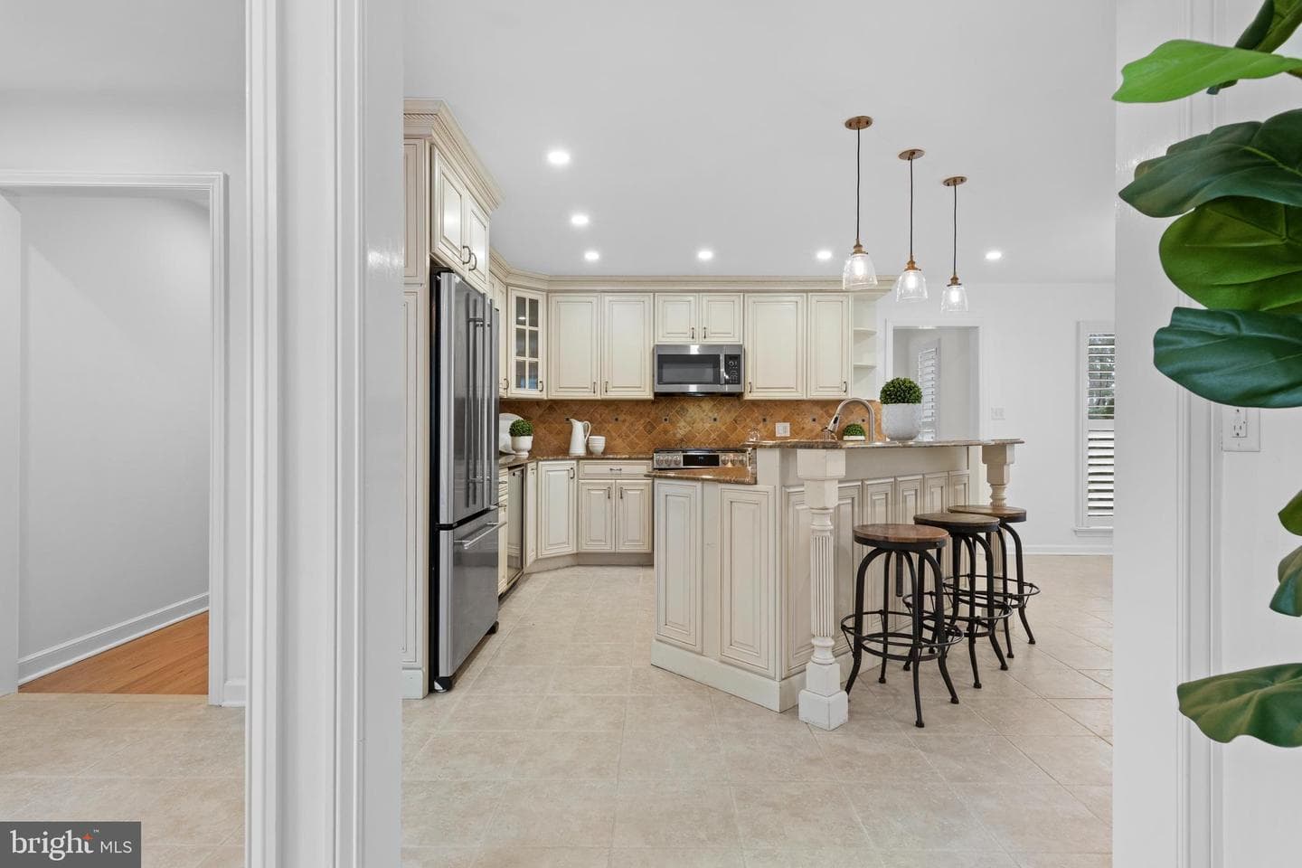217 Ravenscliff Road photo 36
