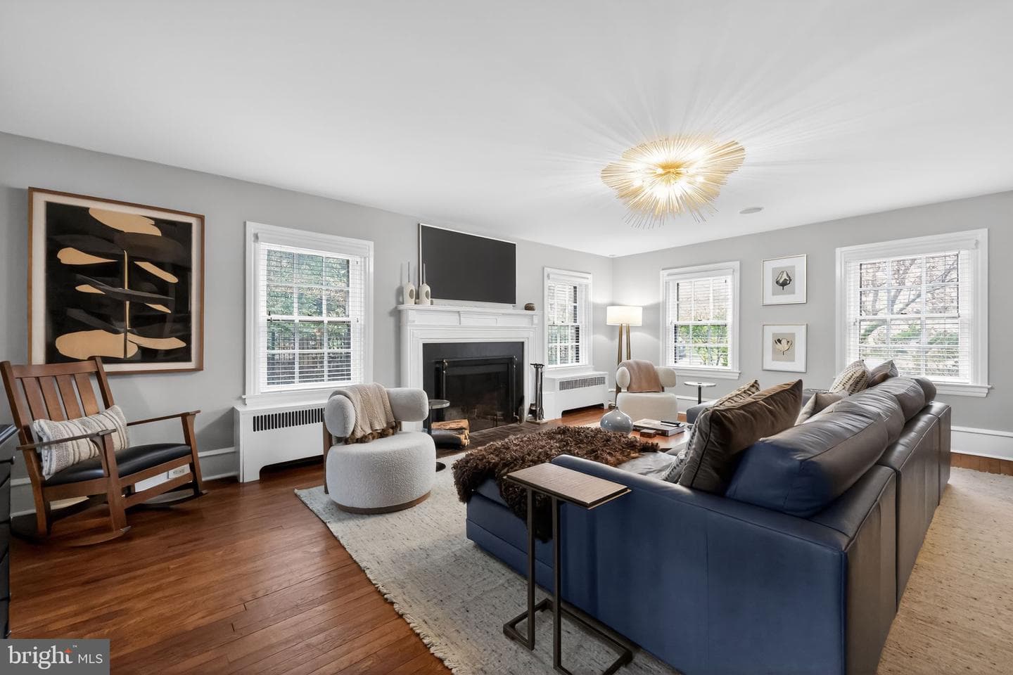 913 Twyckenham Road photo 10