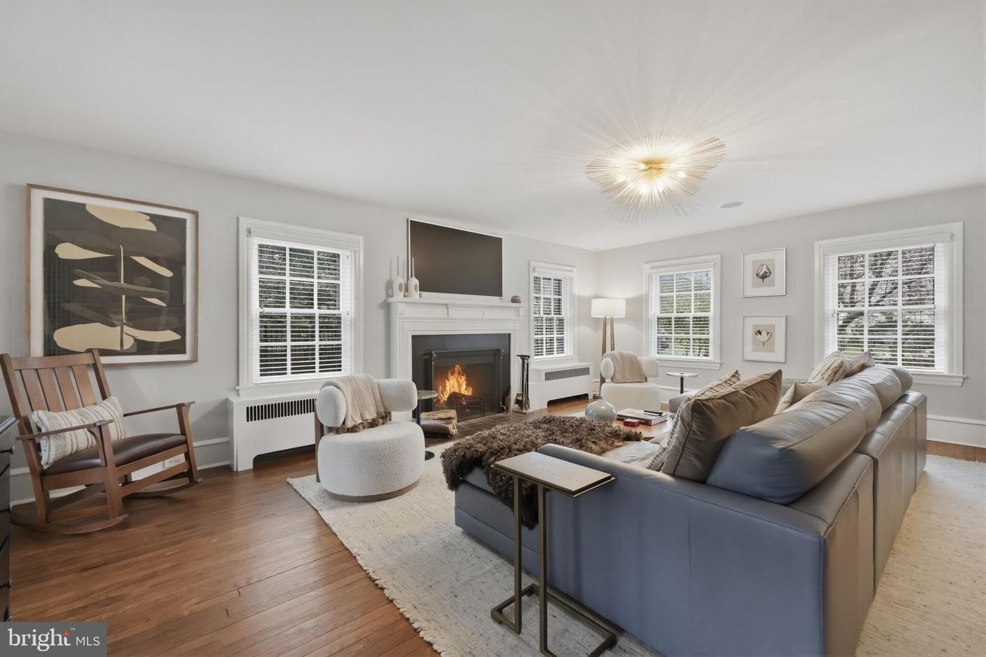913 Twyckenham Road photo 12