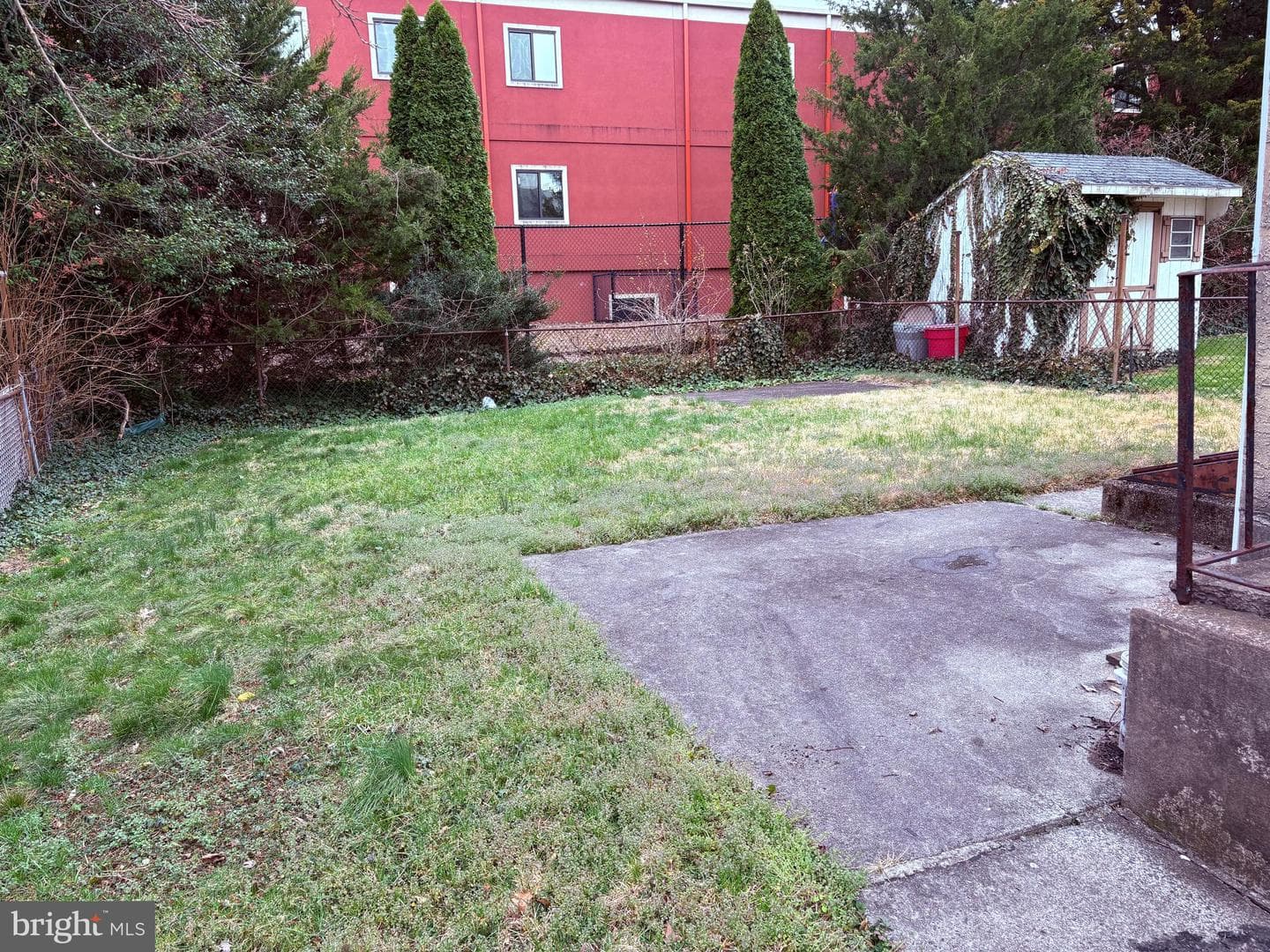 3406 Oak Lane photo 4