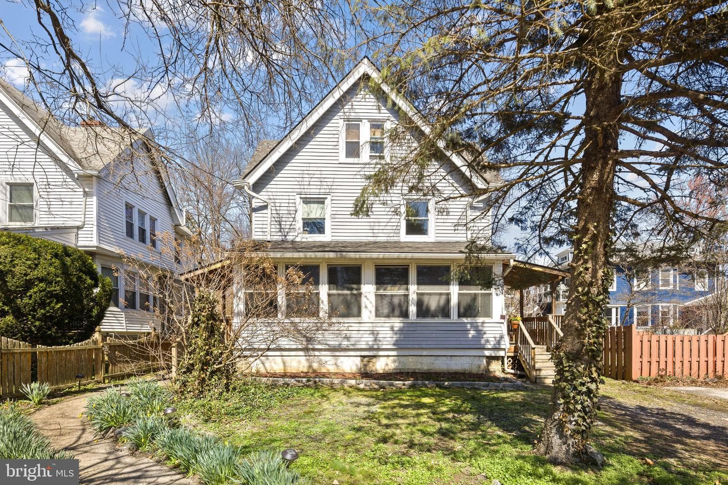 81 Price Avenue photo 2