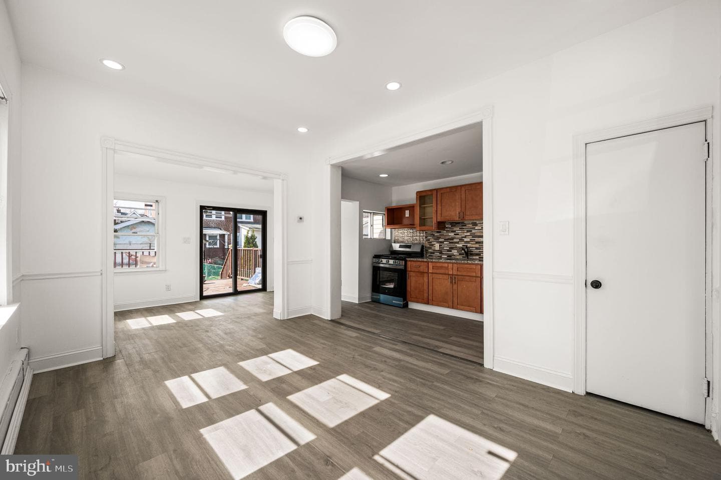 80 Kenny Avenue photo 5