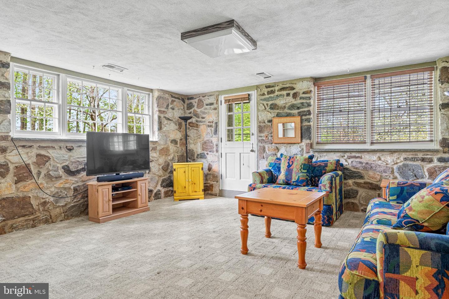 100 Wooded Lane photo 29