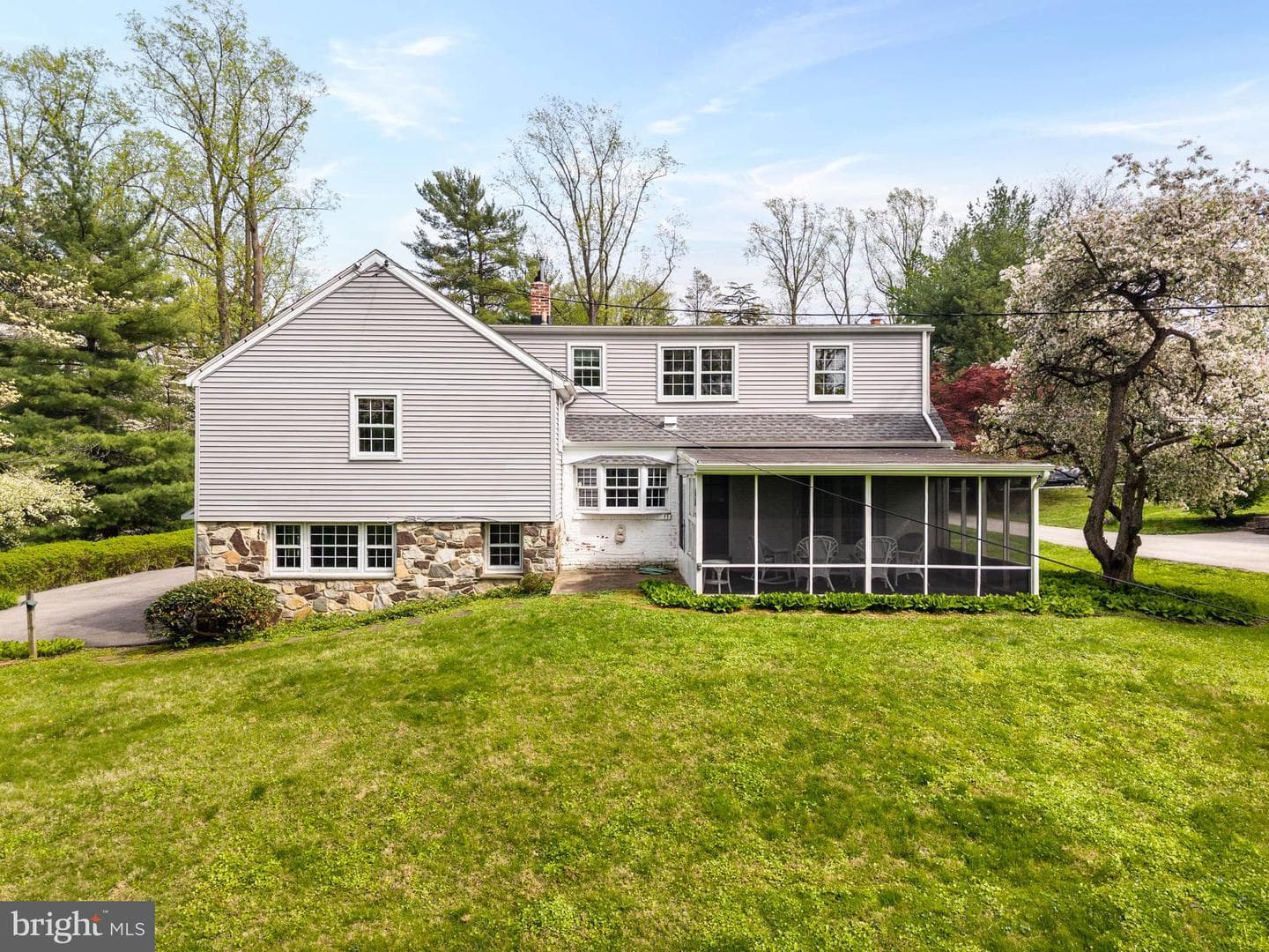100 Wooded Lane photo 34