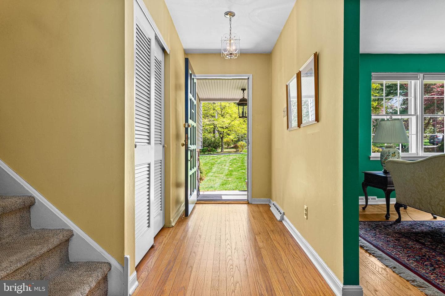 100 Wooded Lane photo 4