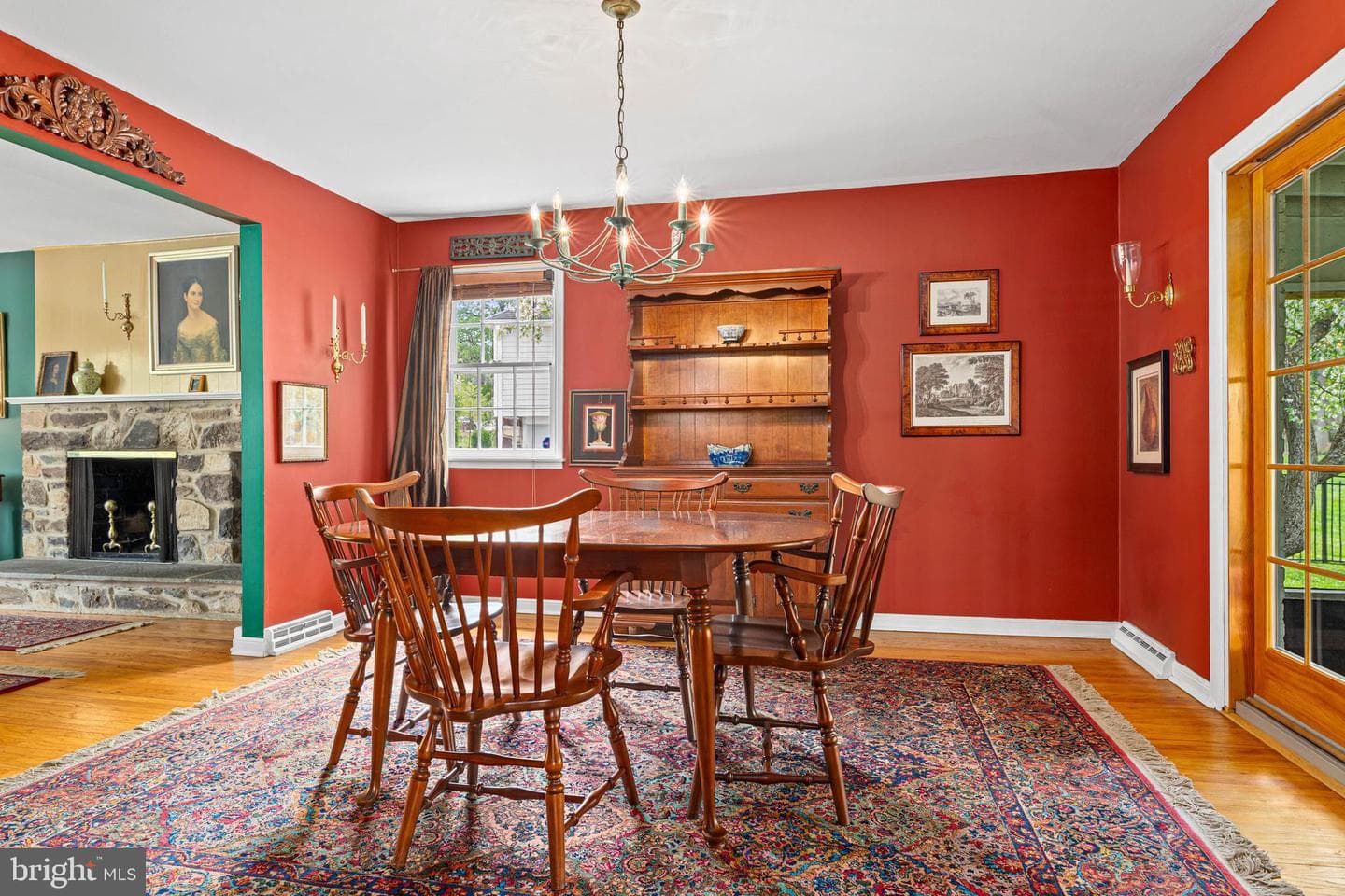 100 Wooded Lane photo 9