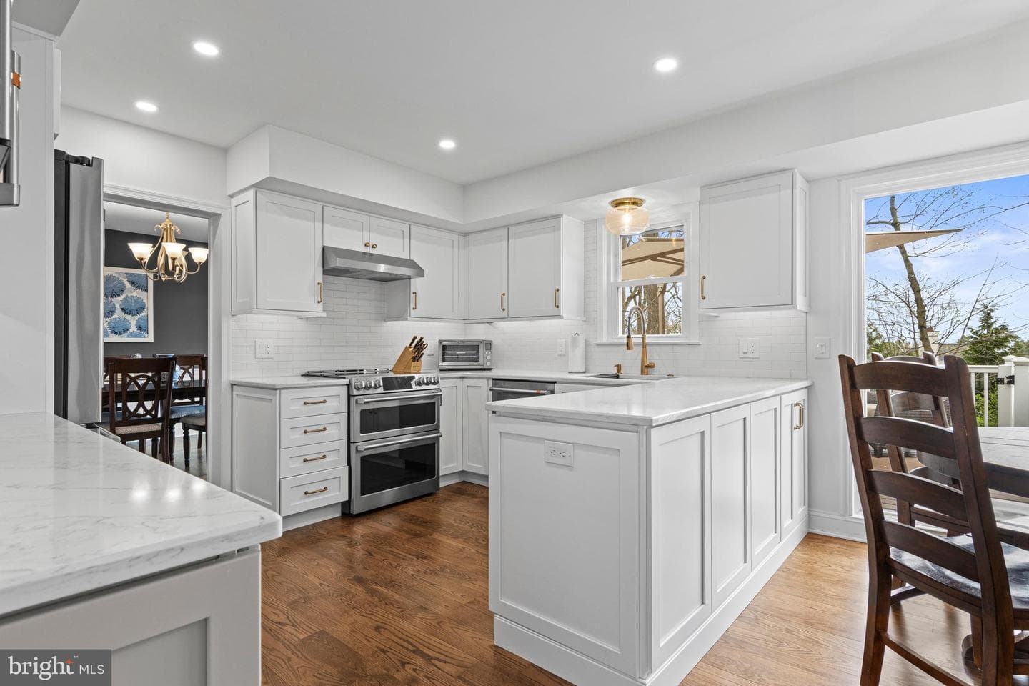 8 Harrow Circle photo 10