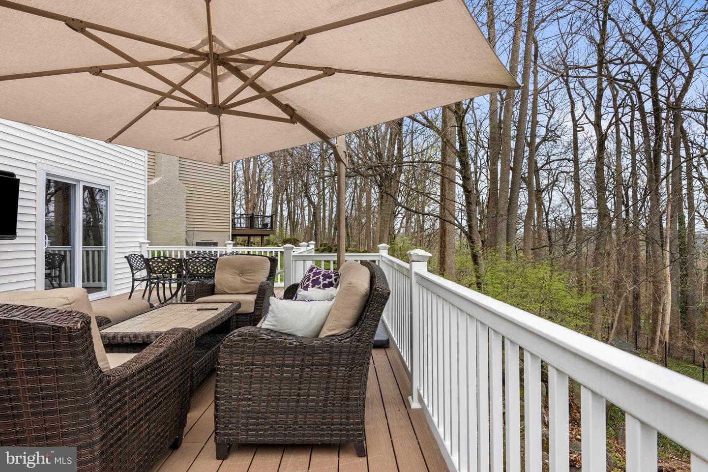 8 Harrow Circle photo 25