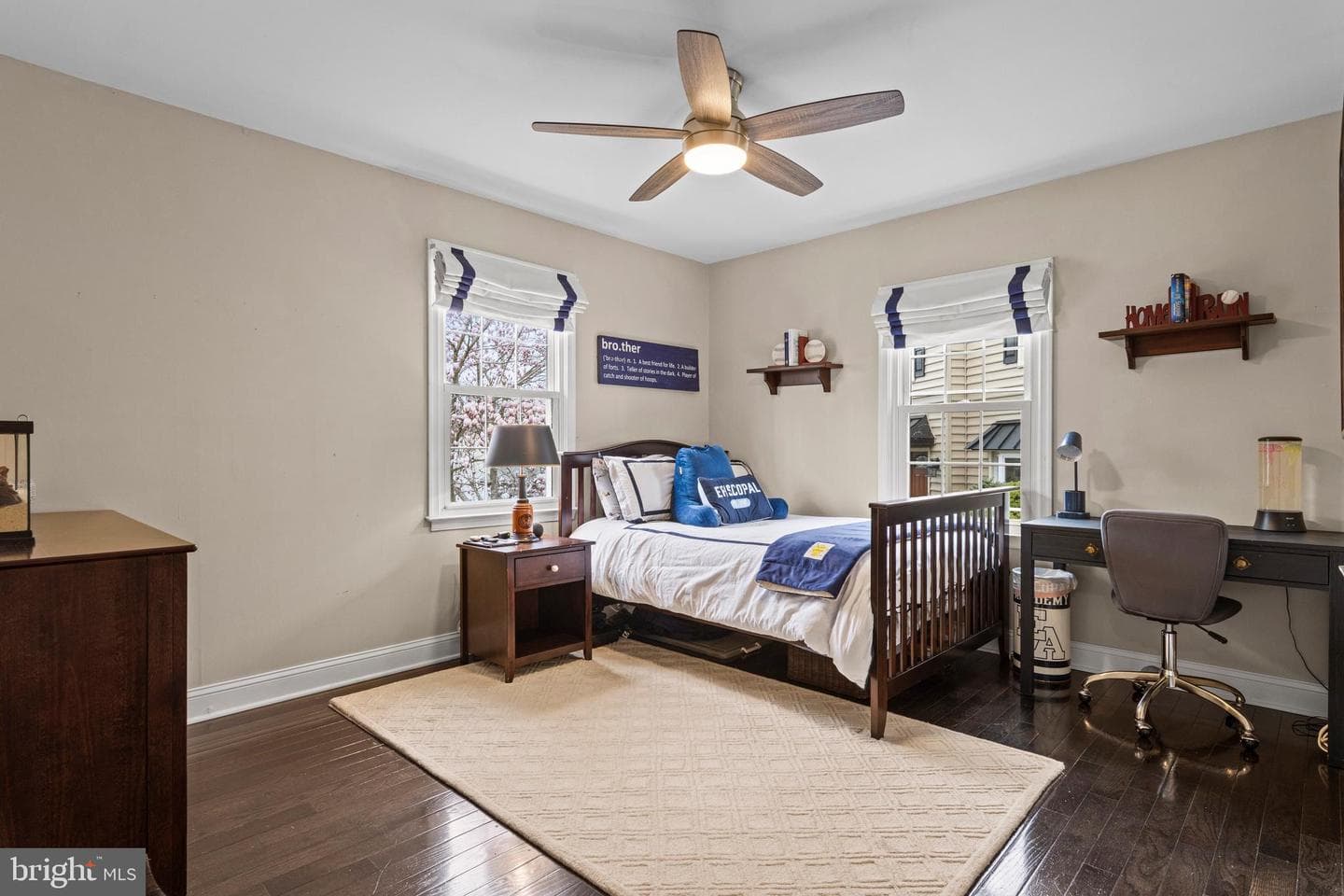 8 Harrow Circle photo 31
