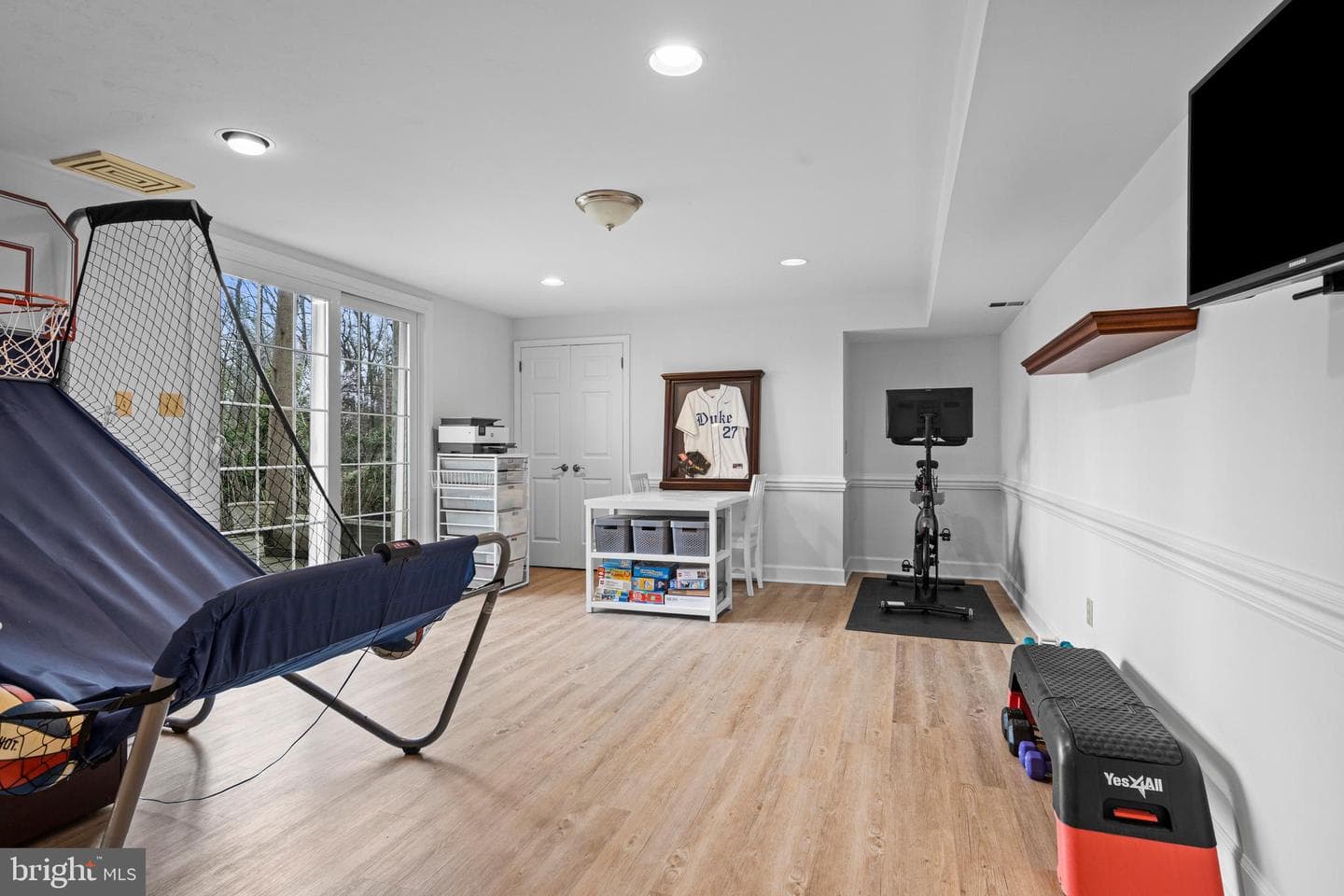 8 Harrow Circle photo 40