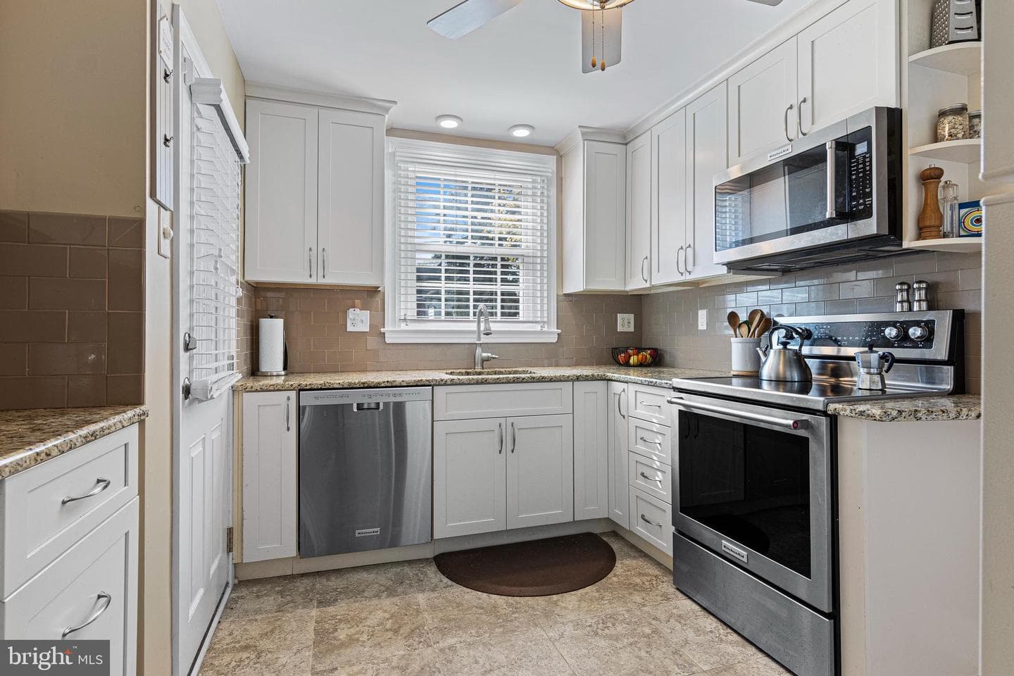 5040 Smithfield Road photo 8