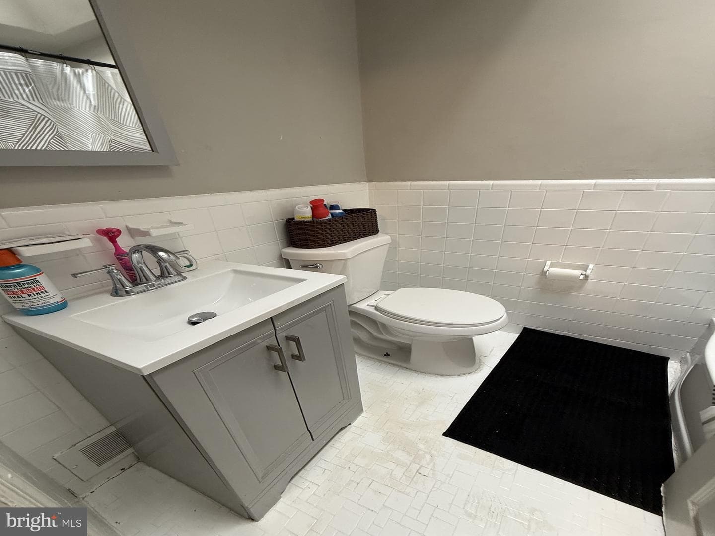 229 W 22nd Street photo 10