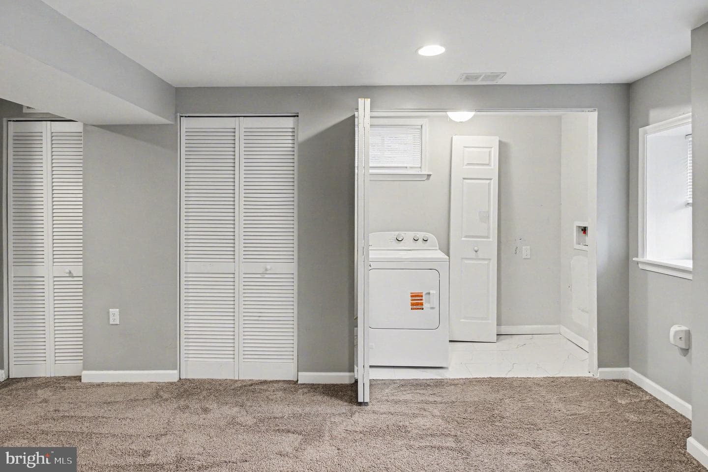 646 Clymer Lane photo 24
