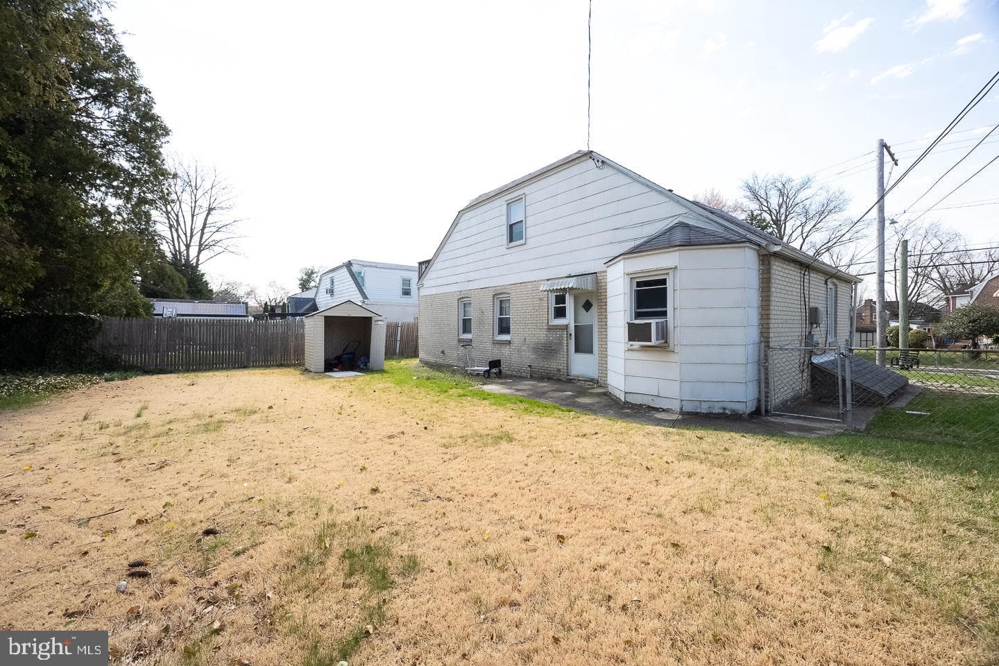 811 Springfield Road photo 24