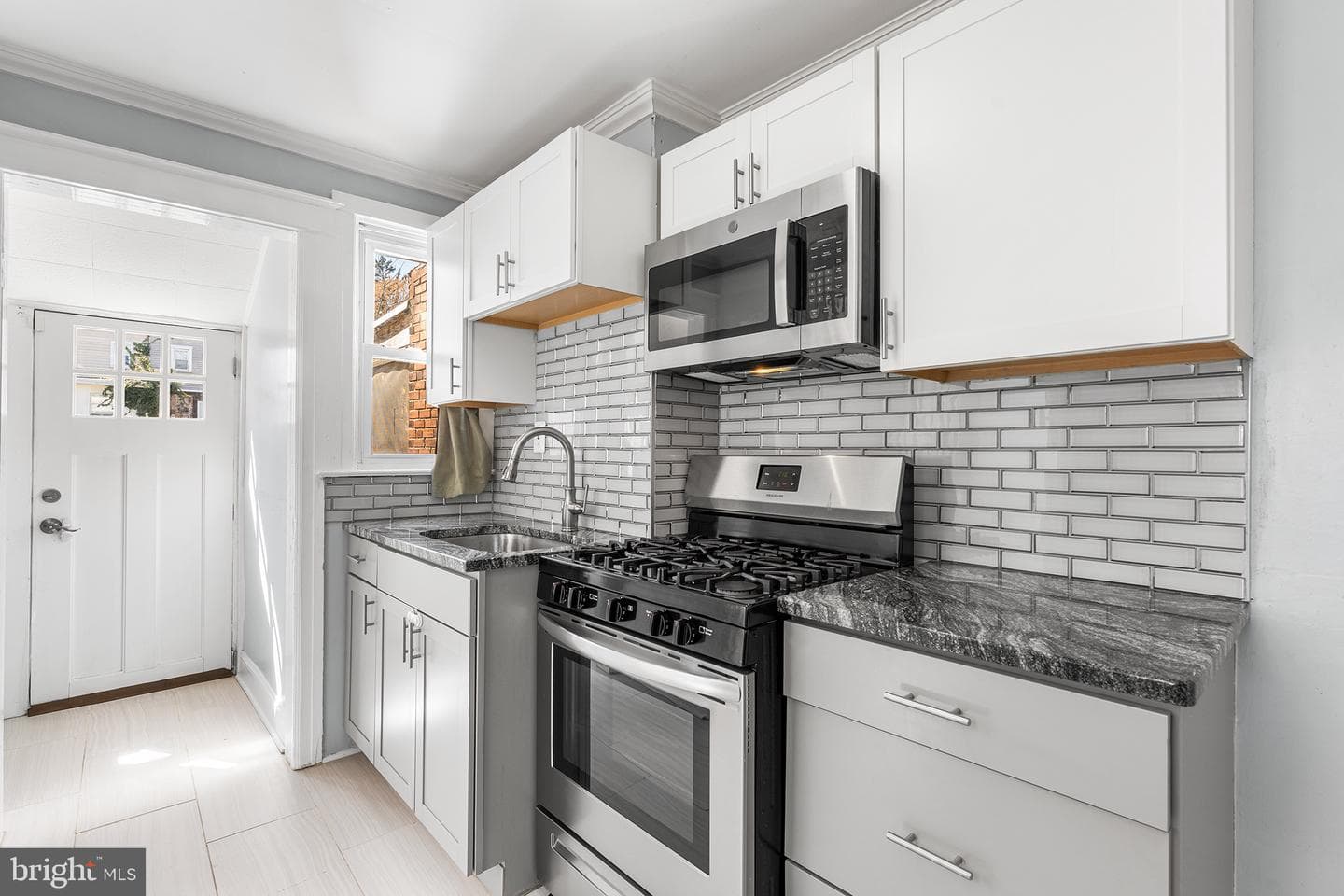 424 Cypress Street photo 12