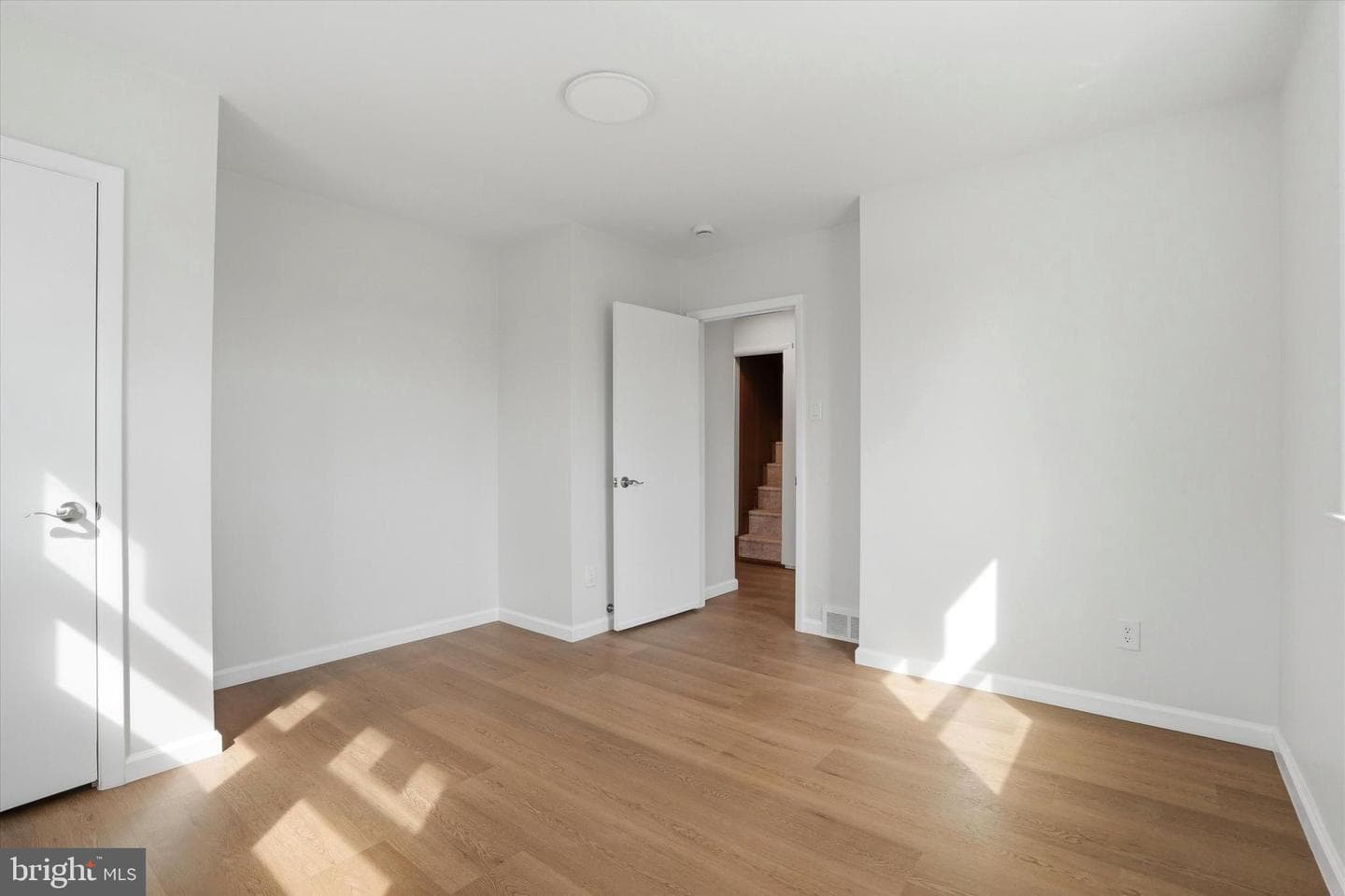 407 S Central Boulevard photo 30