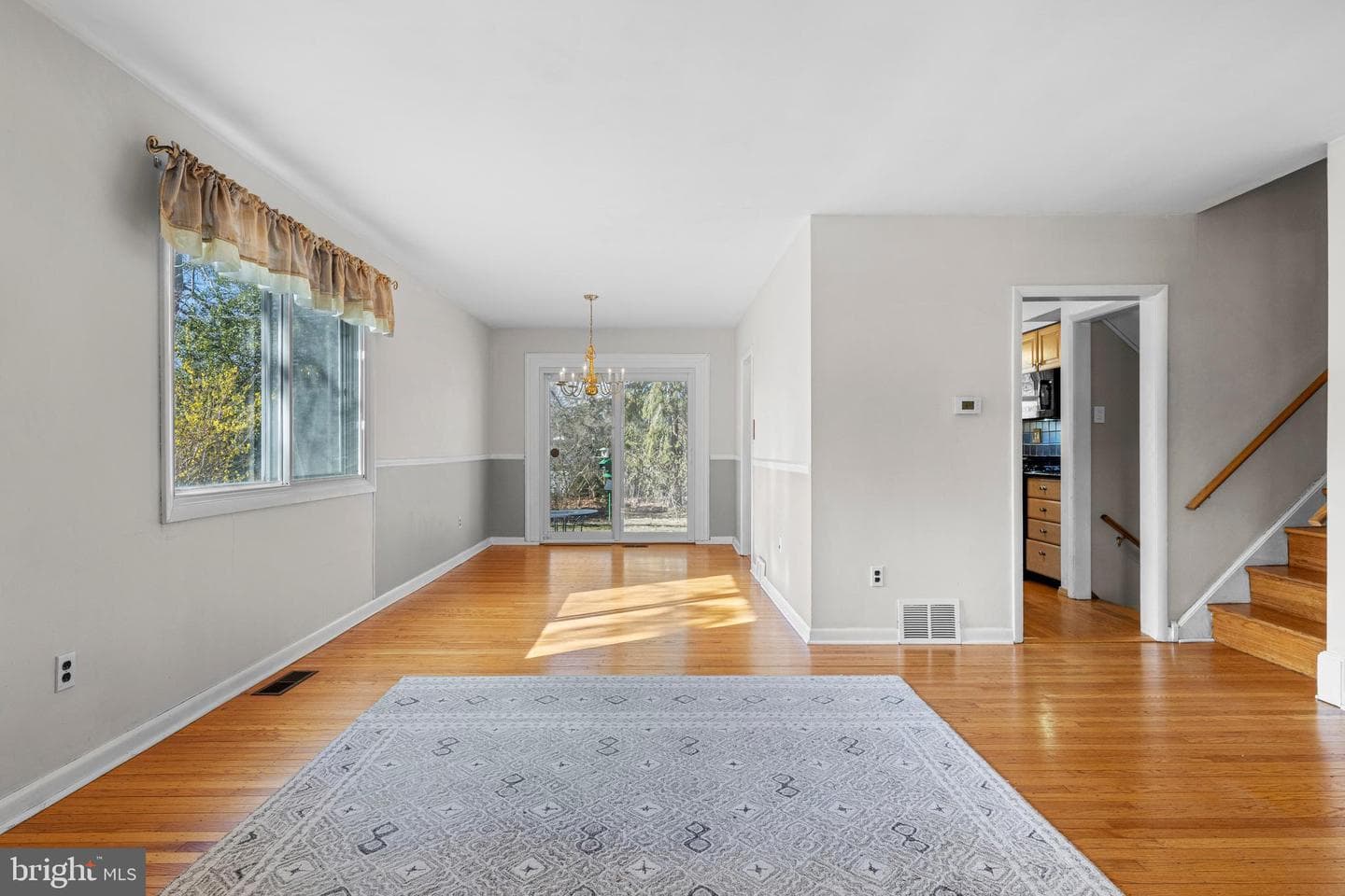 830 Lewis Lane photo 10