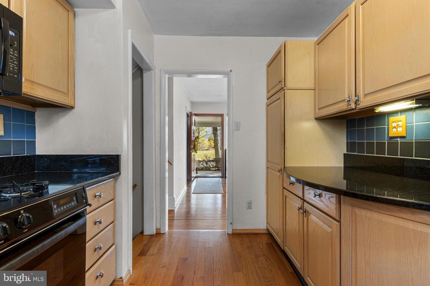 830 Lewis Lane photo 14