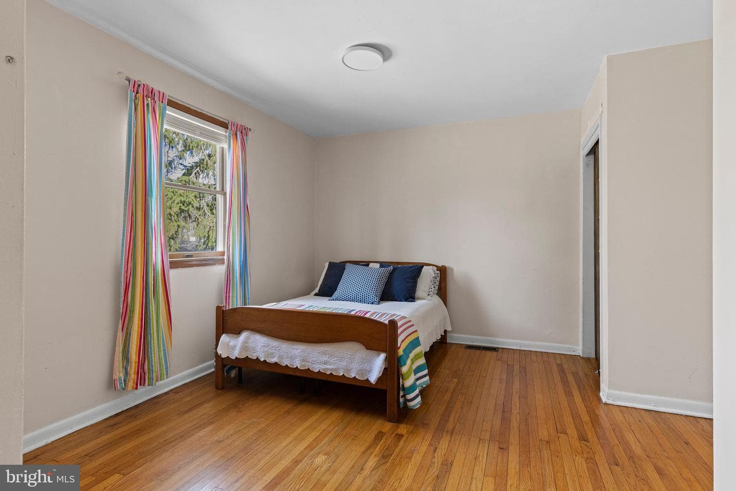 830 Lewis Lane photo 32