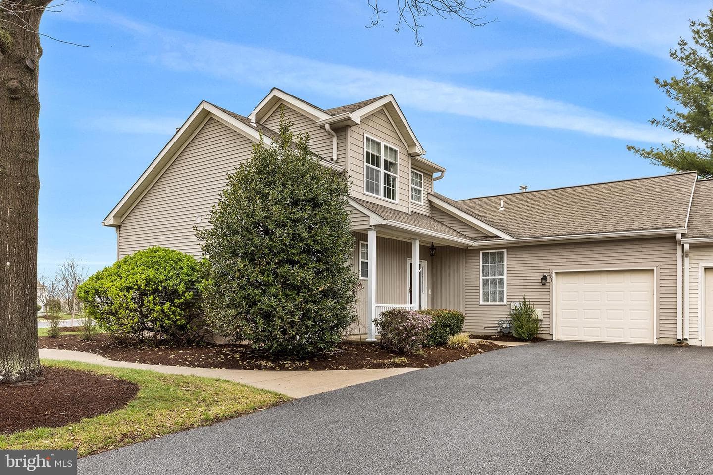 203 N Silver Fox Drive