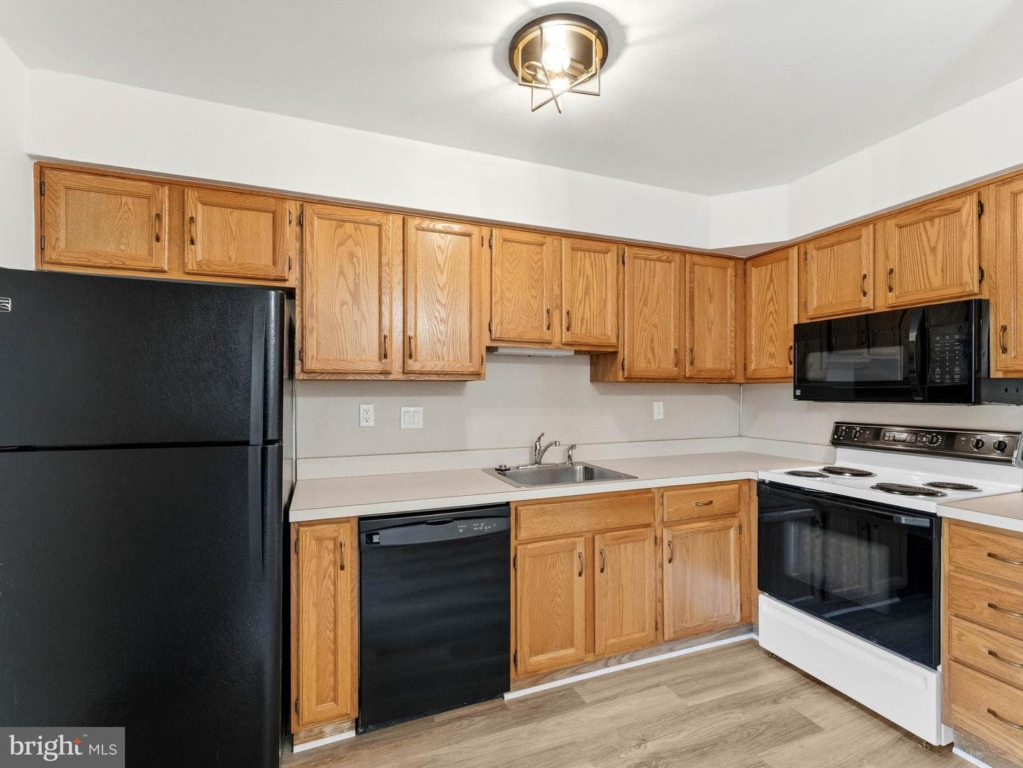 1334 Rolling Glen Drive #22 photo 7