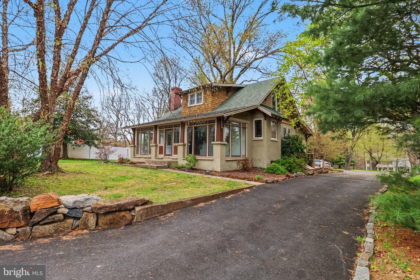 1438 Naamans Creek Road photo 3