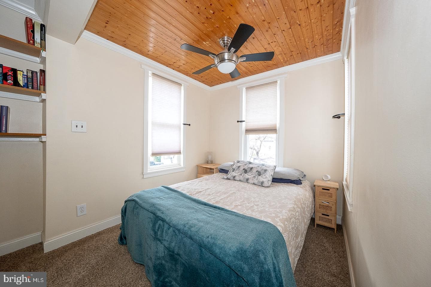 240 Wadas Avenue photo 49