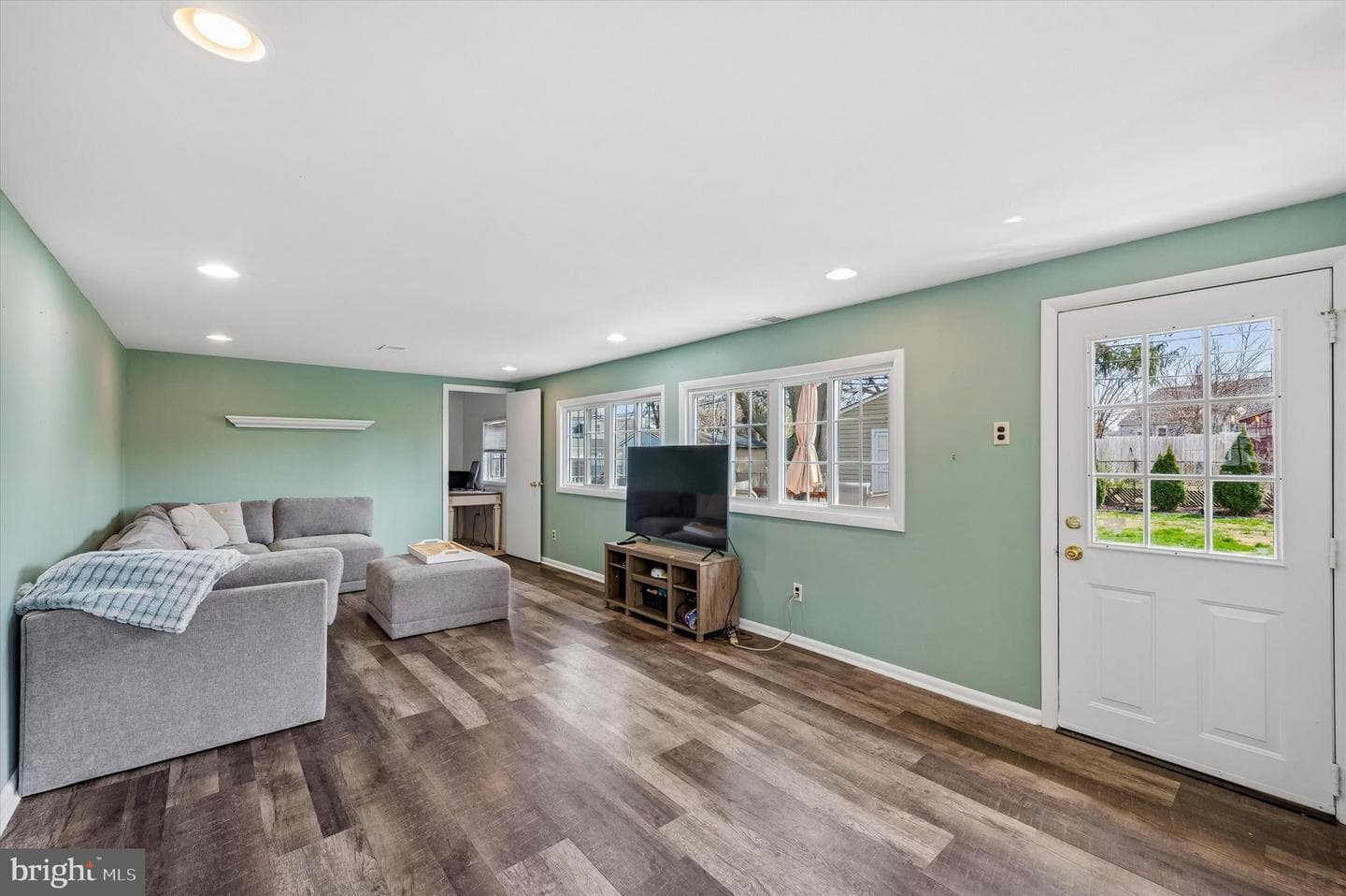 3408 Washington Avenue photo 14