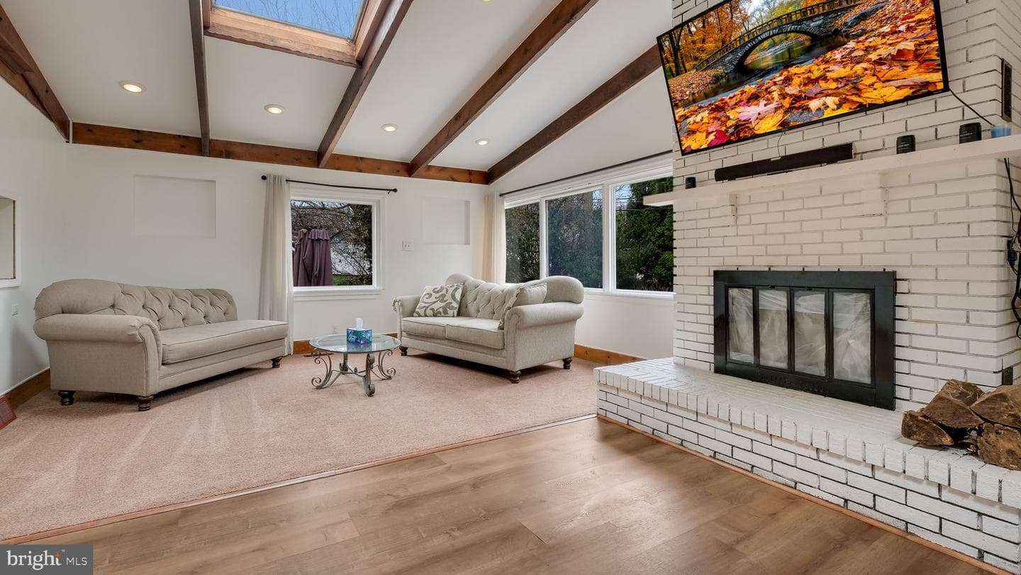 907 Kenwood Road photo 14