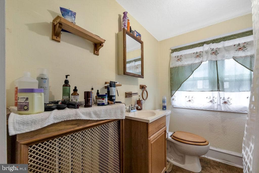 373 Upland Way photo 28
