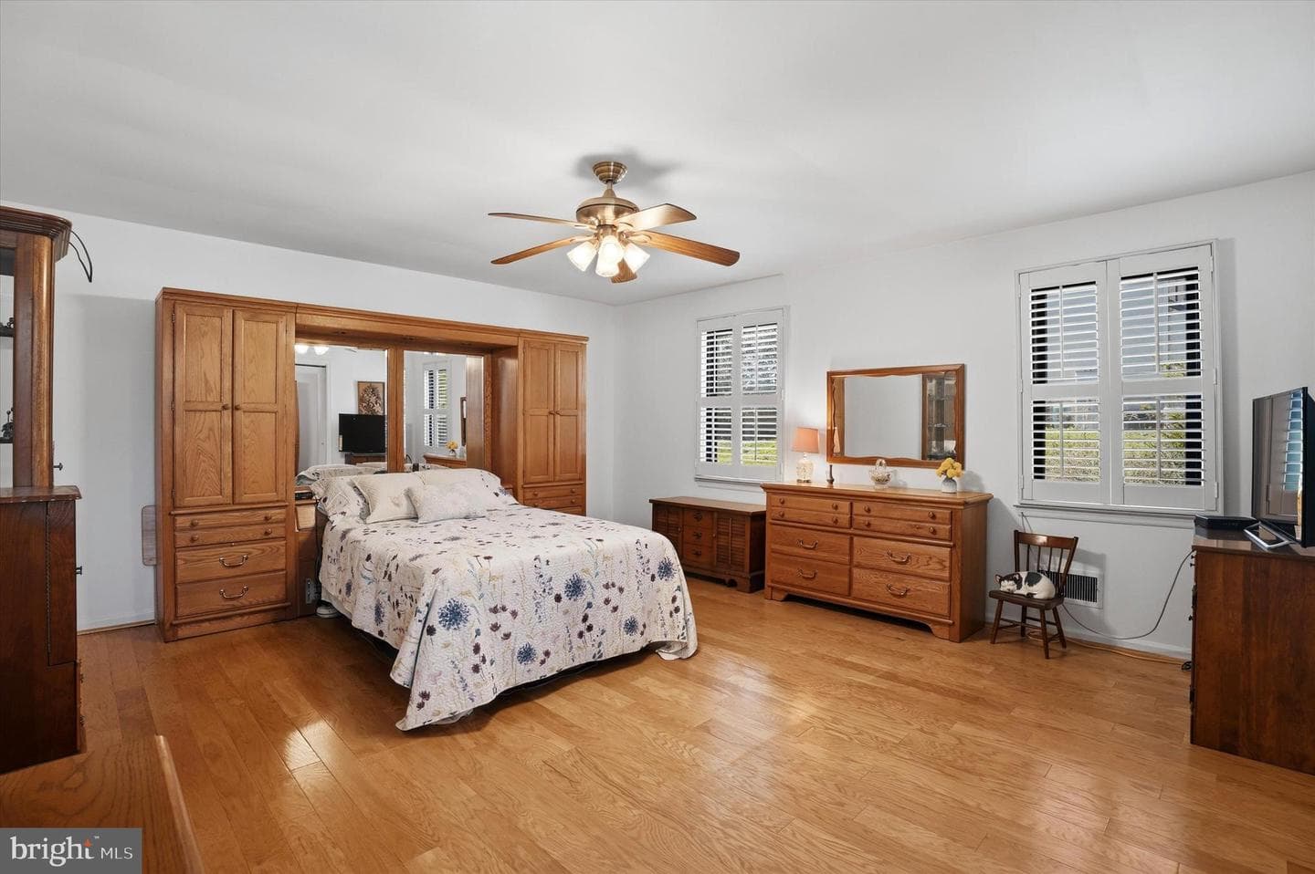 8 Summit Drive photo 18